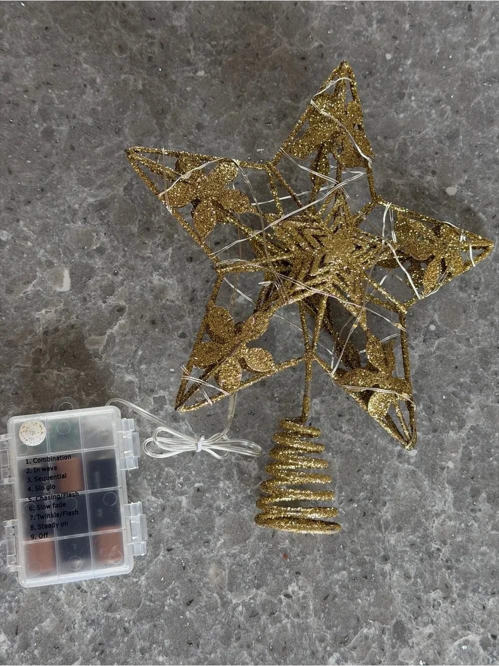 NEW! Lighted Glitter Gold Star Tree Topper 3D Hollow Poinsettia Battery Operated